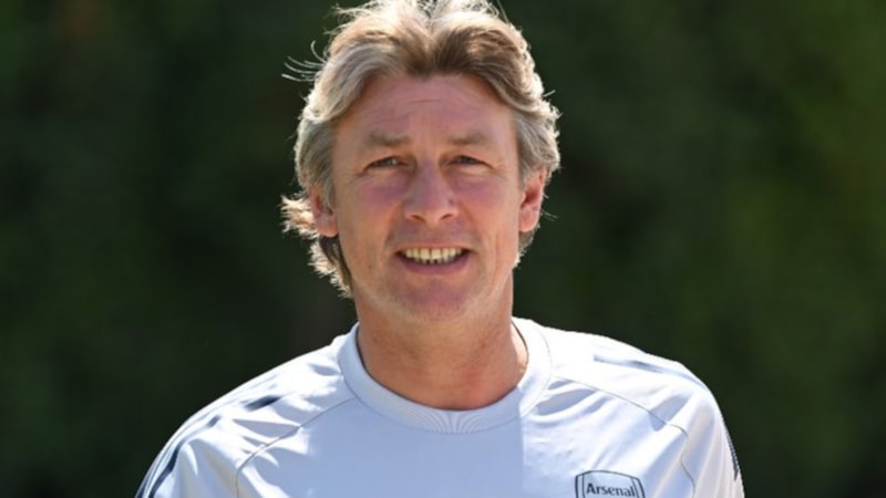 Gabriel Heinze, Arsenal'in antrenör ekibine katıldı