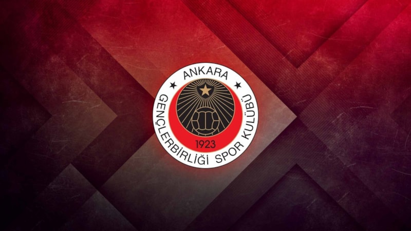 Gençlerbirliği'nde Metehan Mimaroğlu ve Erhan Erentürk'ün sözleşmeleri yenilendi