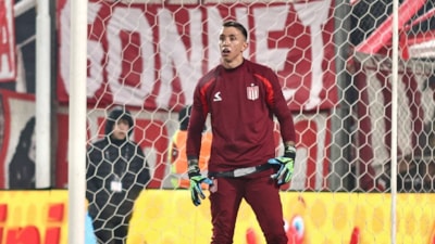 Fernando Muslera, Estudiantes kariyerine mağlubiyetle başladı