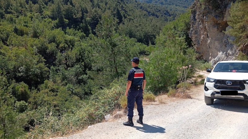 Aydın'da Milli Park'ta yasak alana giren 12 kişi 35 bin lira ceza