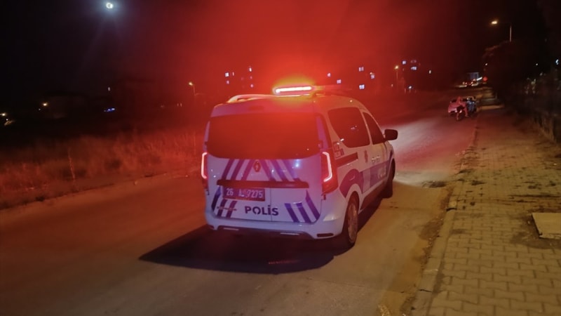 Eskişehir'de 14 yaşındaki çocuk parkta bıçaklandı