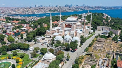 Ayasofya Camii, tam 5 yıl önce ibadete açıldı