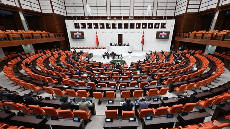 TBMM’de 8 komisyon tatilde de çalışacak