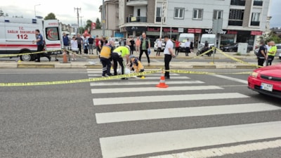 Düzce'de karşıya geçmeye çalışan bisikletli hayatını kaybetti