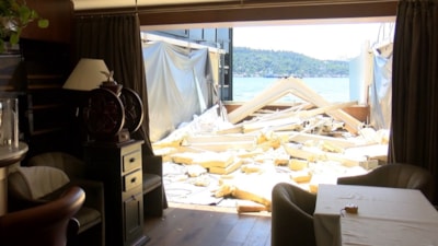 İstanbul Boğazı'ndaki kaçak yapıların yıkım çalışmaları başladı