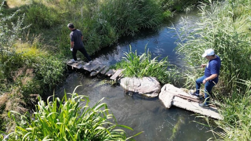 Van Gölü çekildi: İki mahalle arası mesafe karadan 1 kilometreye düştü