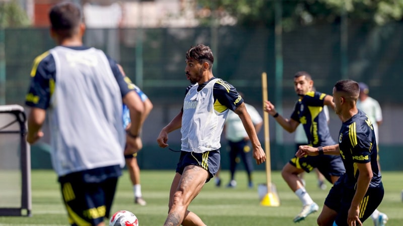 Fenerbahçe, yeni sezon hazırlıklarına devam etti