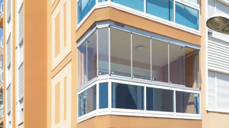 Yargıtay’dan şaşırtan karar: Evine cam balkon yaptıranlar yandı! Kaçak yapı sayılıyor