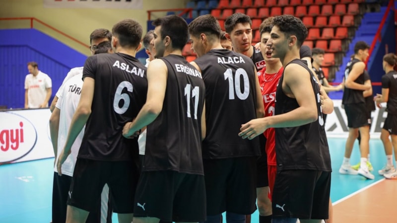 U19 Erkek Milli Voleybol Takımı Balkan Şampiyonası'nda yarı finalde