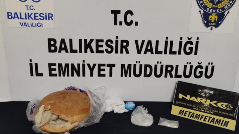 Balıkesir’de ekmek arasına gizlenmiş uyuşturucu ele geçirildi