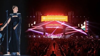 Ebru Yaşar Bodrum'da sahne aldı