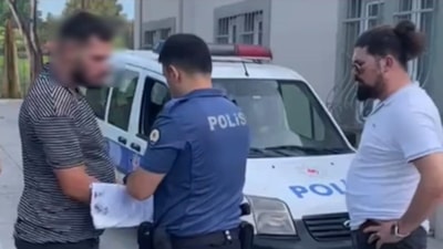 İstanbul'da ehliyet sınavına, düzenekle giren aday yakalandı