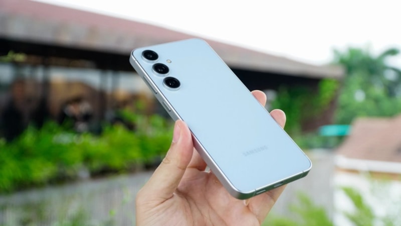 Merakla beklenen Samsung Galaxy S25 FE'nin özellikleri ortaya çıktı