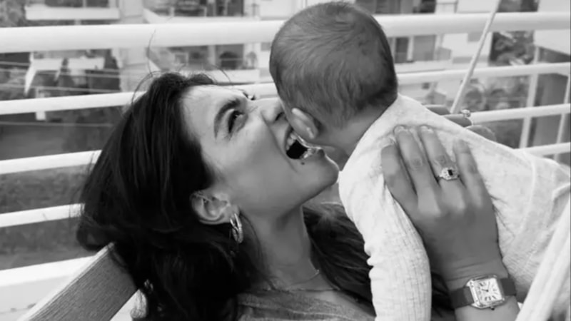 Melisa Aslı Pamuk'un yeni aile pozu! Mylan bebeğin son haline yorum yağdı