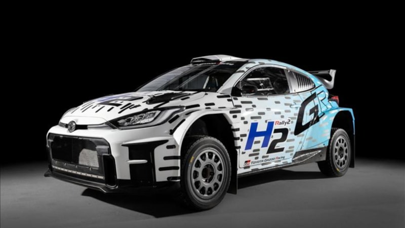 Toyota'nın hidrojenli aracı GR Yaris Rally2 H2 piste çıkıyor