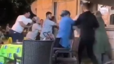 Kocaeli Gölcük Sahili’nde kadınlar arasında kavga çıktı