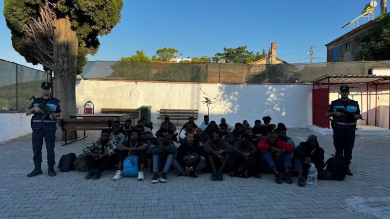 Aydın'da düzensiz göç ile mücadele: Araç içinde 31 kişi yakalandı