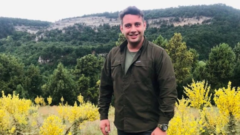 Kütahya'daki kazada motosiklet şarampole devrildi