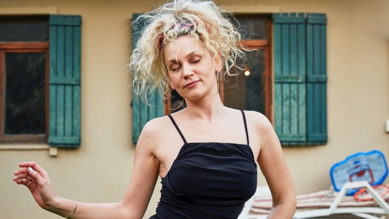 Oyuncu Farah Zeynep Abdullah'dan şaşırtan açıklama: 