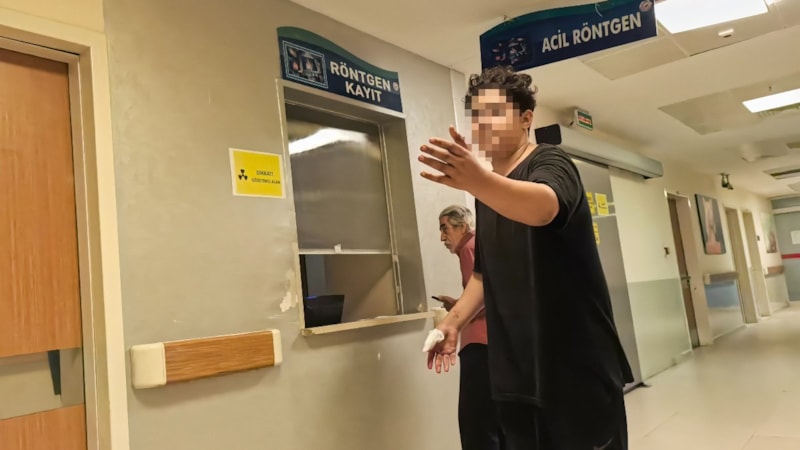 Bursa’da motosiklet zincirine elini kaptıran gencin parmağı koptu