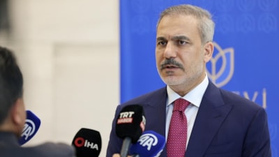 Bakan Fidan'dan YPG'ye: Suriye'deki karışıklığı fırsat bilmeyin