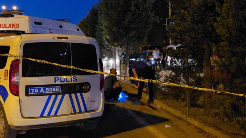 Karabük'te otomobilin çarptığı genç hayatını kaybetti