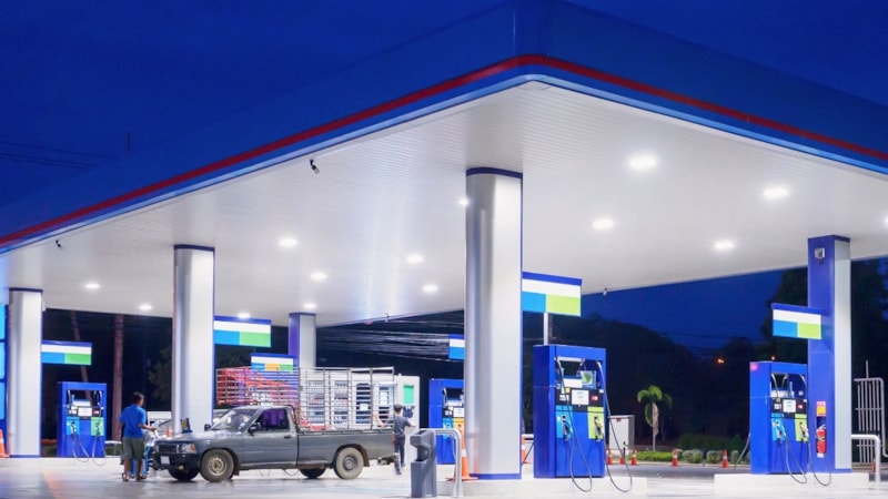 Akaryakıt devinden şok eden karar! Hisselerini devrediyor