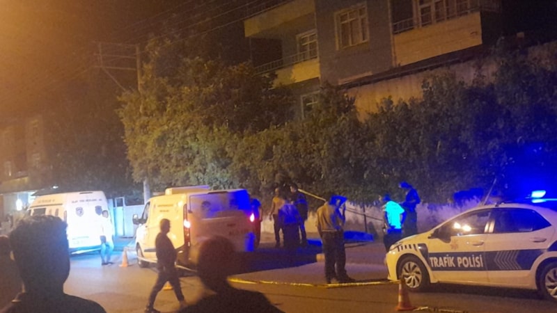 Sakarya'da kendi evinin karşısındaki kaldırımda ölü bulundu