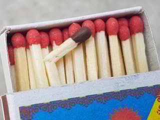 WC'ye bir kutu kibrit koyun, bakın ne işe yarıyor...