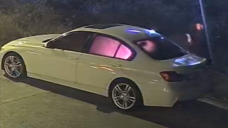 Antalya'da iş adamının otomobiline molotoflu saldırı