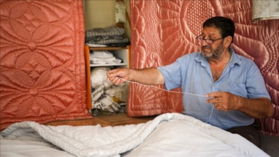 Bursa'da 59 yıllık yorgancı, yetiştirecek çırak arıyor