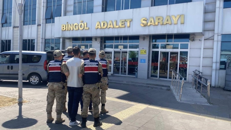 Bingöl’de Jandarma ekiplerinden çalışma: Kesinleşmiş hapis cezası bulunan 3 zanlı yakalandı
