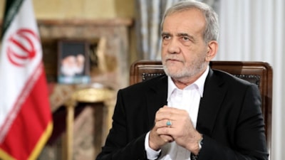 İran Cumhurbaşkanı Pezeşkiyan'ın aracı su katılmış benzin nedeniyle yolda kaldı