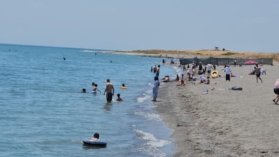 Bitlis'te Ege'yi aratmayan sahil vatandaşlardan yoğun ilgi görüyor
