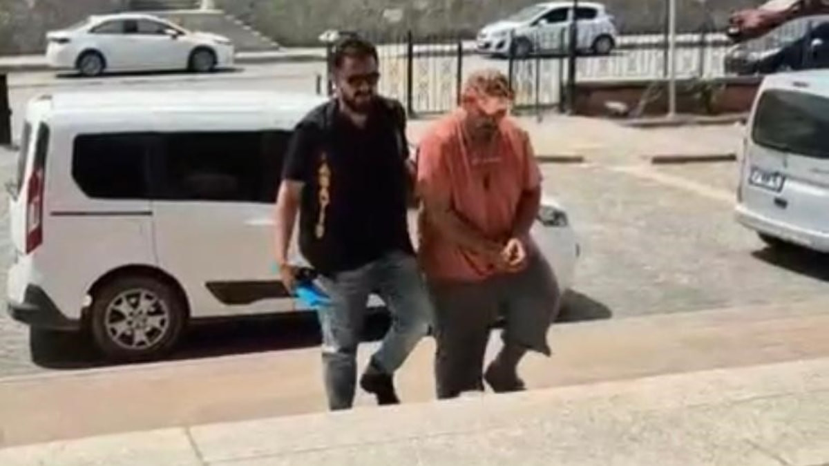 Çankırı'da marketten et çalan lokantacı baba-oğul tutuklandı - Ensonhaber