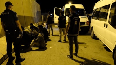 Erzincan'da 24 Afgan göçmen ve 2 organizatör yakalandı