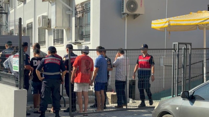 Muğla’da 57 düzensiz göçmen ve 7 organizatör yakalandı