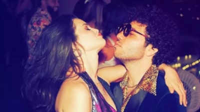 Selena Gomez'in turşulu doğum günü pastası! Görenler gözlerine inanamadı