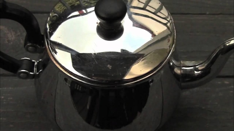 Ne tel, ne deterjan: Çaydanlığa dökün, görenler 