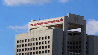 Hazine ve Maliye Bakanlığı'ndan Süper Lig kulüplerine inceleme