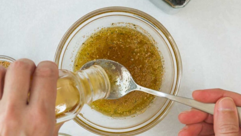 Öksürüğe doğal çözüm! Bu iki ürünü karıştırıp tüketin, etkisine inanamayacaksınız...