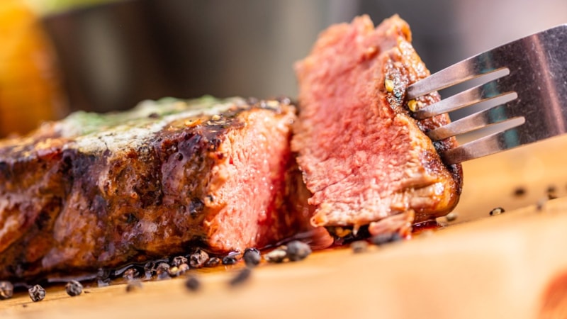 Yaz aylarında zehirlenme riskine karşı dikkat edilmesi gereken 5 gıda