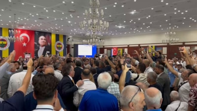 Fenerbahçe Yüksek Divan Kurulu Toplantısı'nda gerginlik