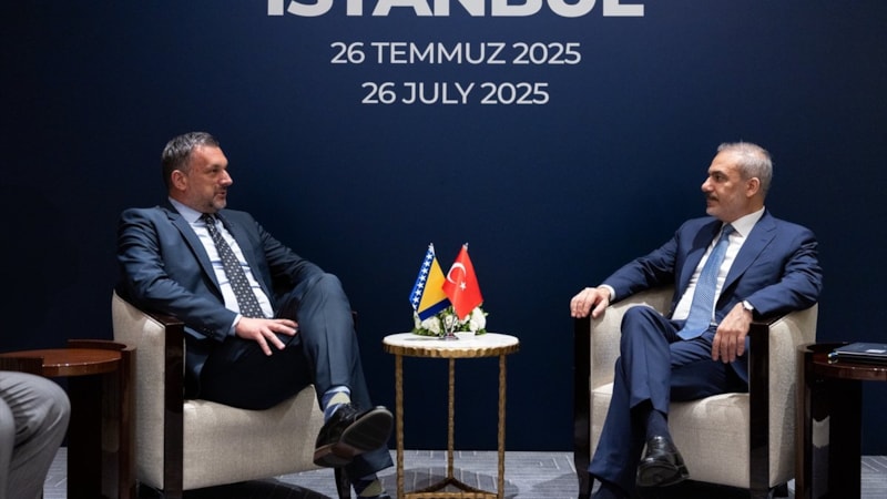 Hakan Fidan, Sırbistan ve Bosna Hersek Dışişleri Bakanları ile bir araya geldi