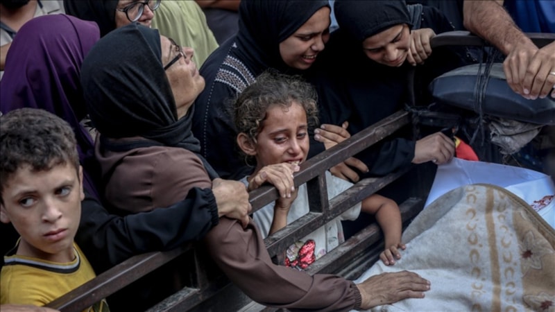 İsrail Gazze'ye saldırdı: 11 Filistinli hayatını kaybetti