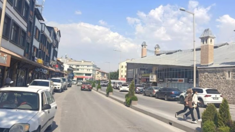 Konya'da sıcak hava etkili oldu: Karapınar’da termometreler 41.5 dereceyi gösterdi