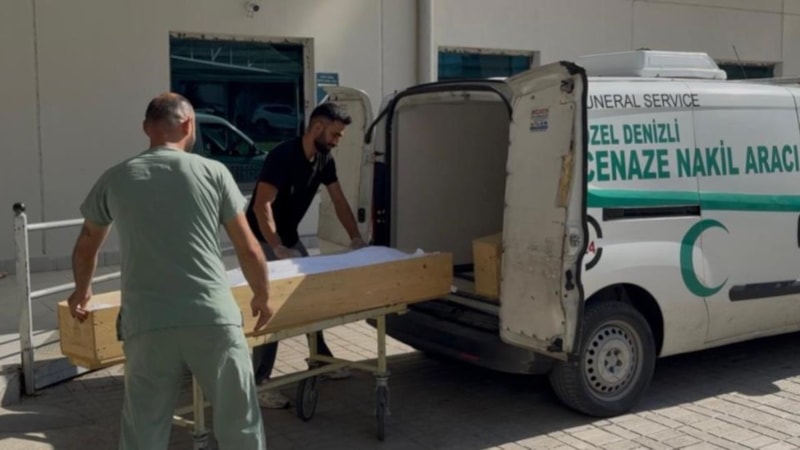 Denizli'de kamyonetle çarpışan motosikletli üniversite öğrencisi kurtarılamadı