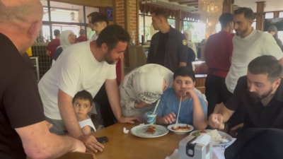 Rize'de turistler işletmecinin, işletmeci turistlerin sandı: Çocuk kayıp çıktı