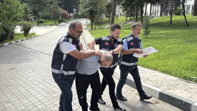 Kırmızı bültenle aranan şahıs Gürcistan'da yakalanıp, Samsun'a getirildi