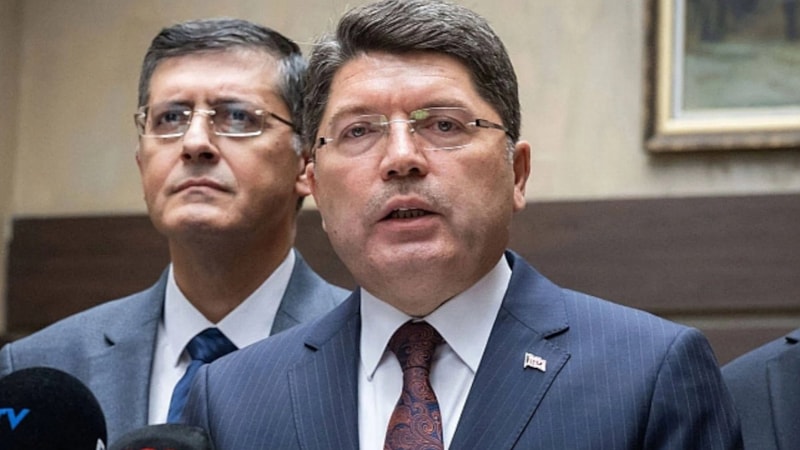 Yılmaz Tunç, Bursa'da tutuklanan FETÖ'cü hakkında konuştu: Telefonu araştırılıyor